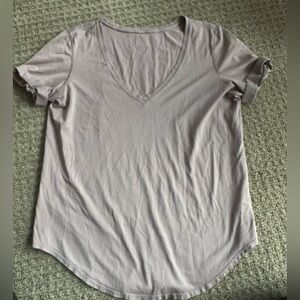 lululemon athletica Light Purple V-Neck Tee